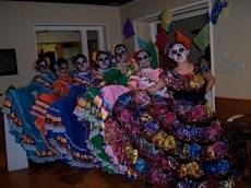 Festive dancers for the Dia de Los Muertos celebration