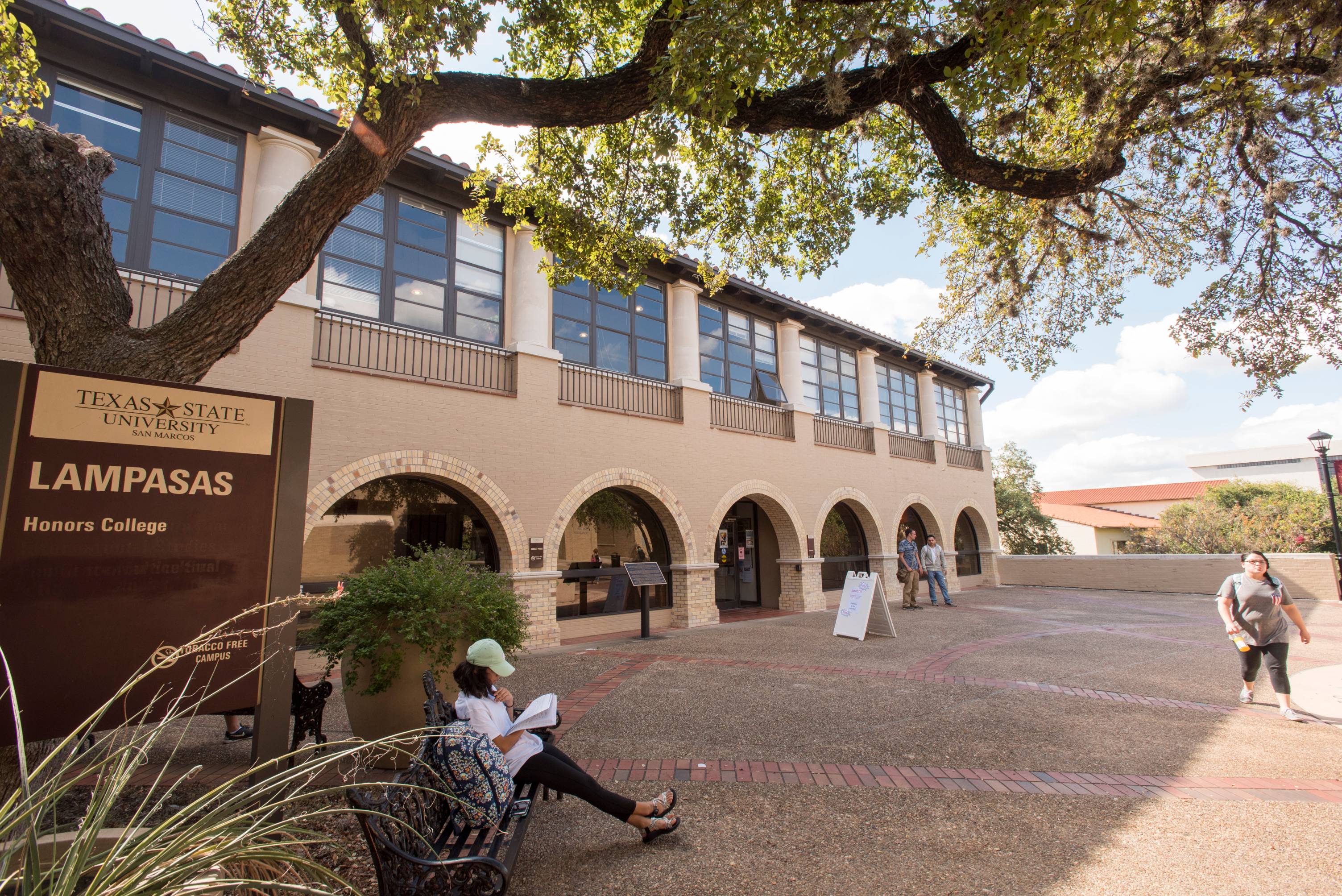 Lampasas Building
