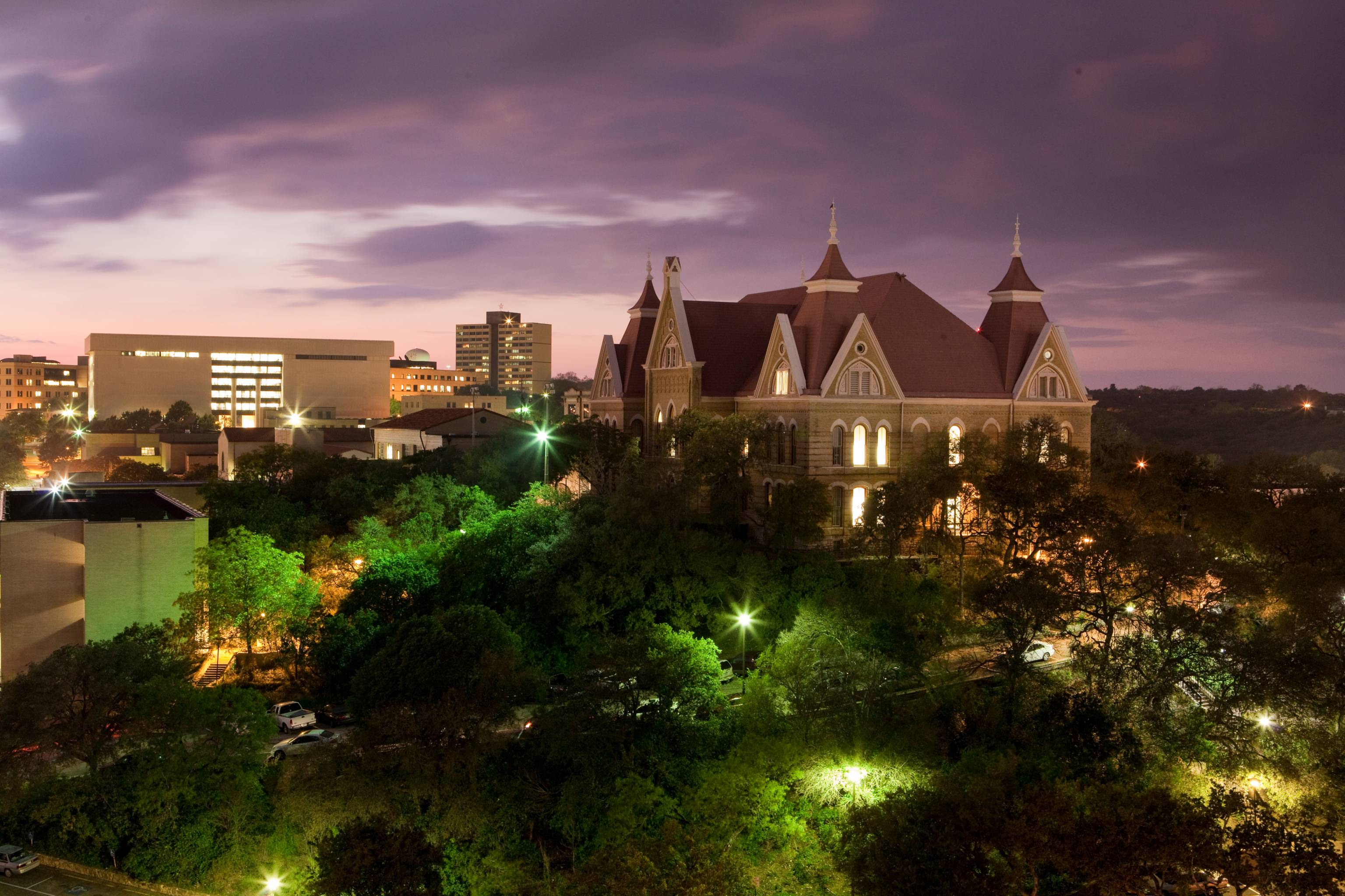 picture of TXST university at dusk