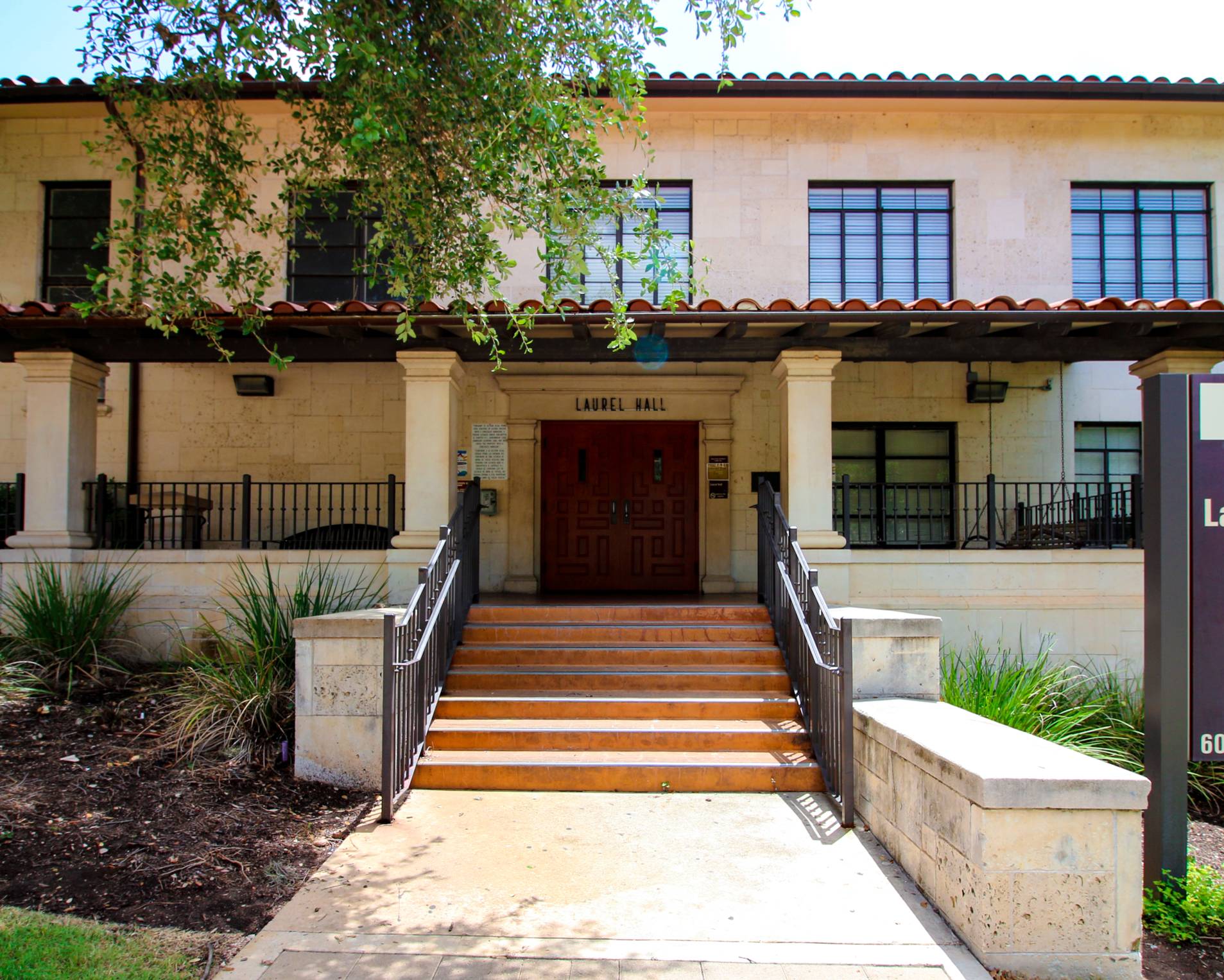 Laurel Hall : Housing & Residential Life : Texas State University