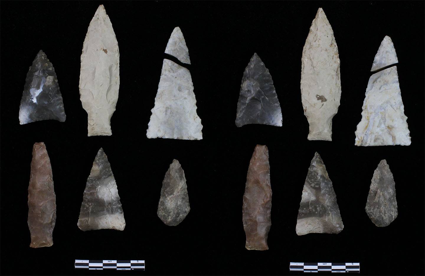 Middle Archaic Period: dart points from 5,750 - 4,200 years ago
