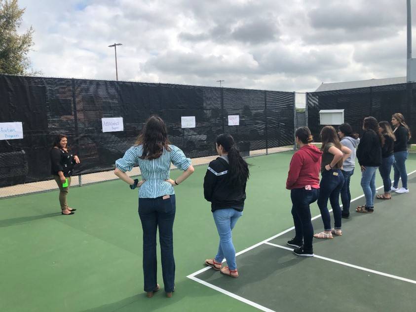 SR/SF facilitator presenting program outside