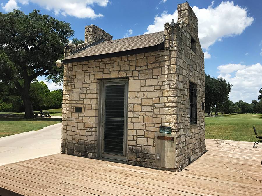 photo of the starter house at brackenridge golf course built in 1940