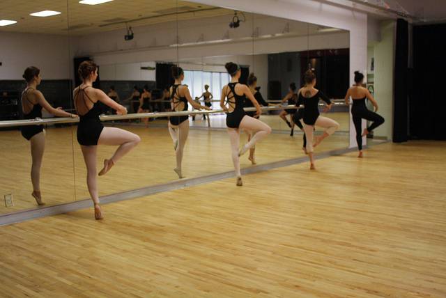 Ballet class at TXST