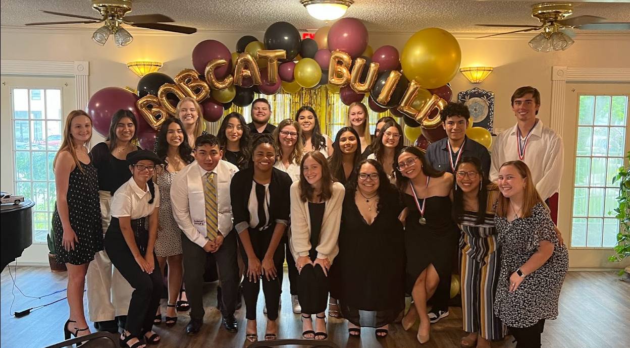 Student organization group photo at their End of Year Banquet