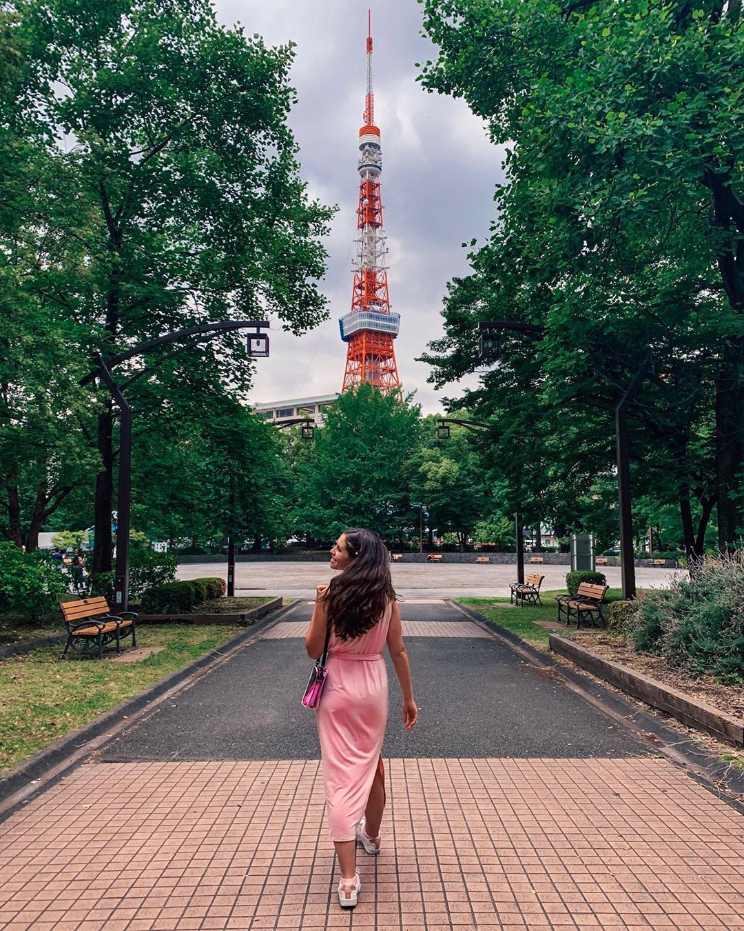 Students in front of popular tower