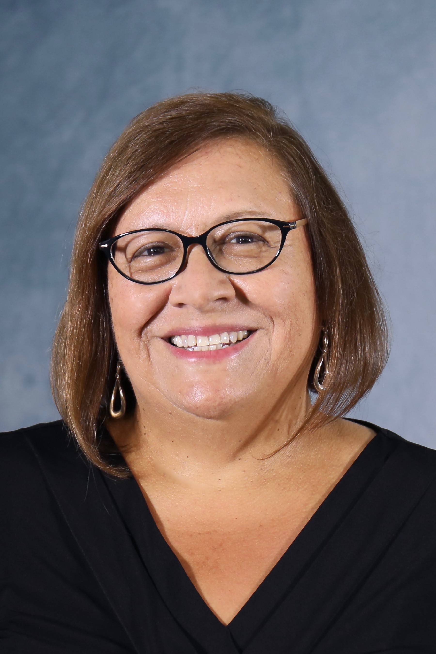 Headshot of Laura Marmolejo.