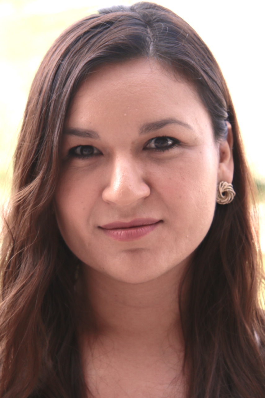 Headshot of Lidia E. Nuño 