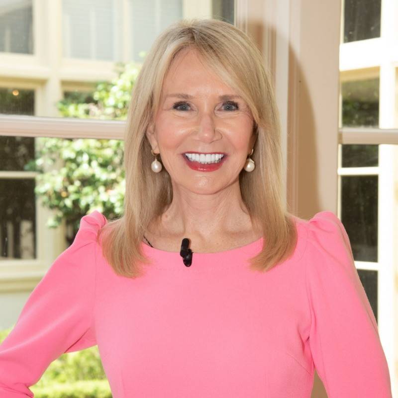 Headshot of Suzan Deison