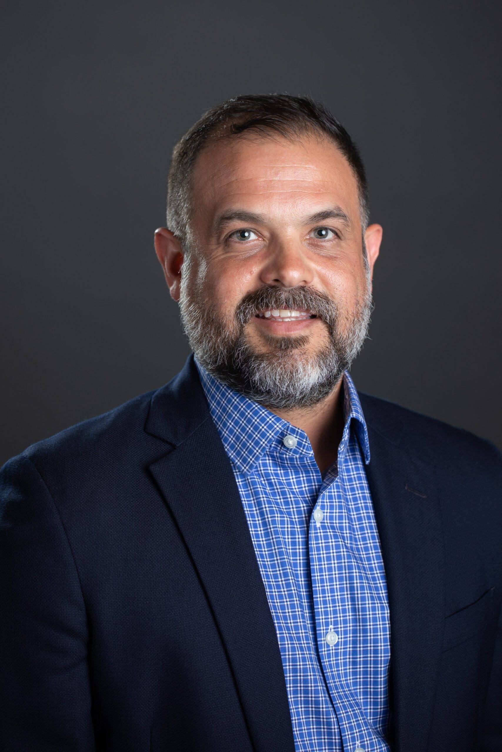 Headshot of Gian Villarreal