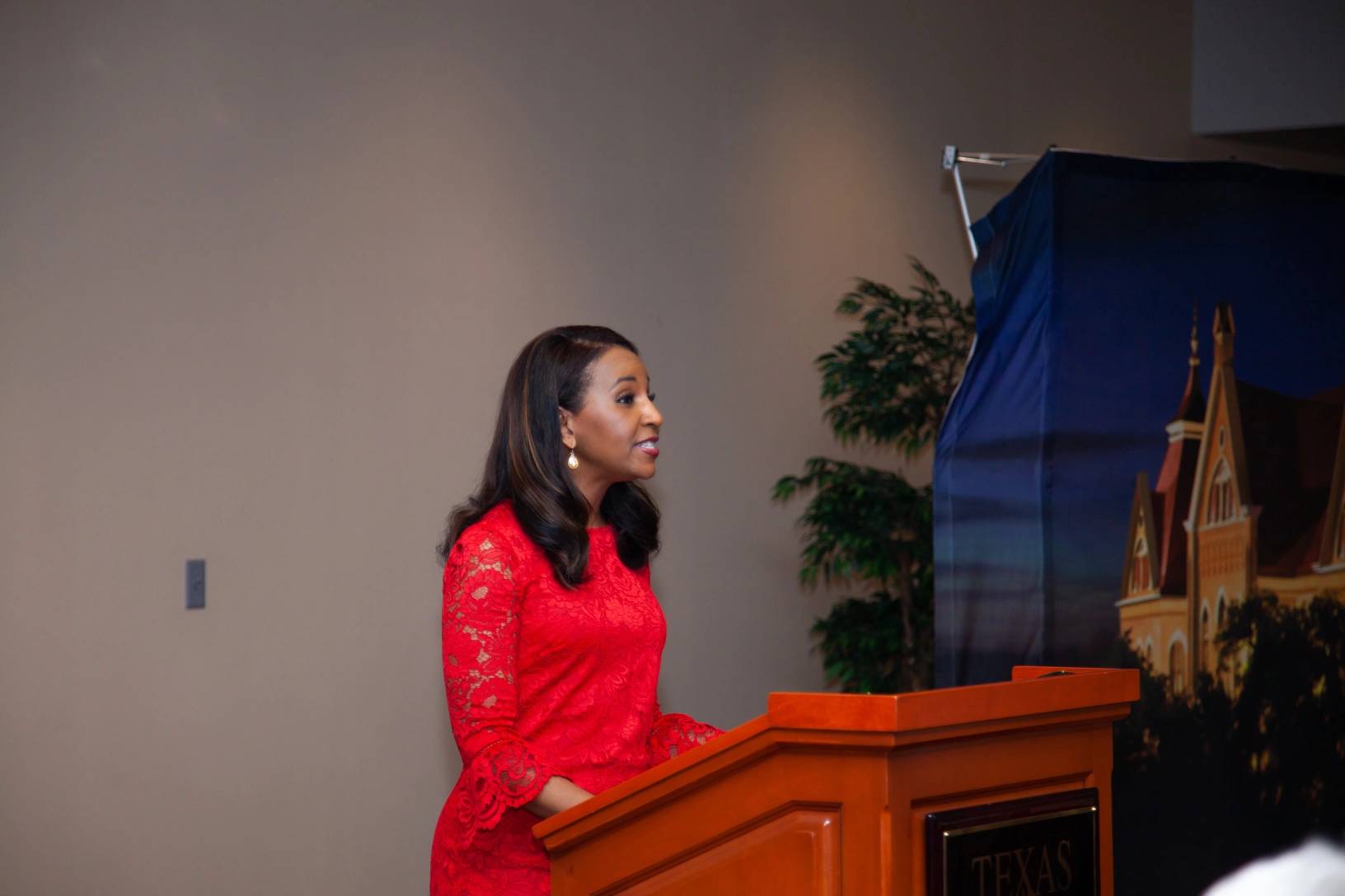 Quita Culpepper speaking at ceremony