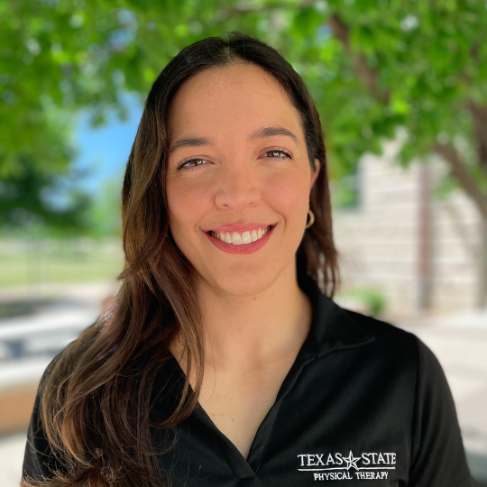 Headshot of Fernanda Guitron Topete