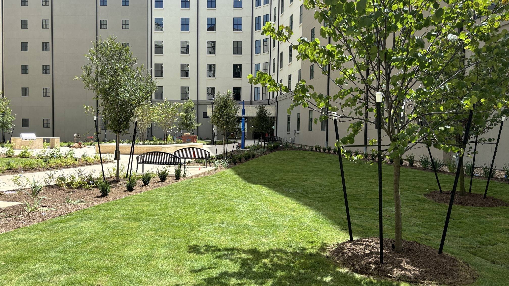 Alamito & Cibolo Halls - Courtyard - August 2024