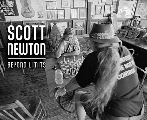 Photo of Scott Newton and Willie Nelson