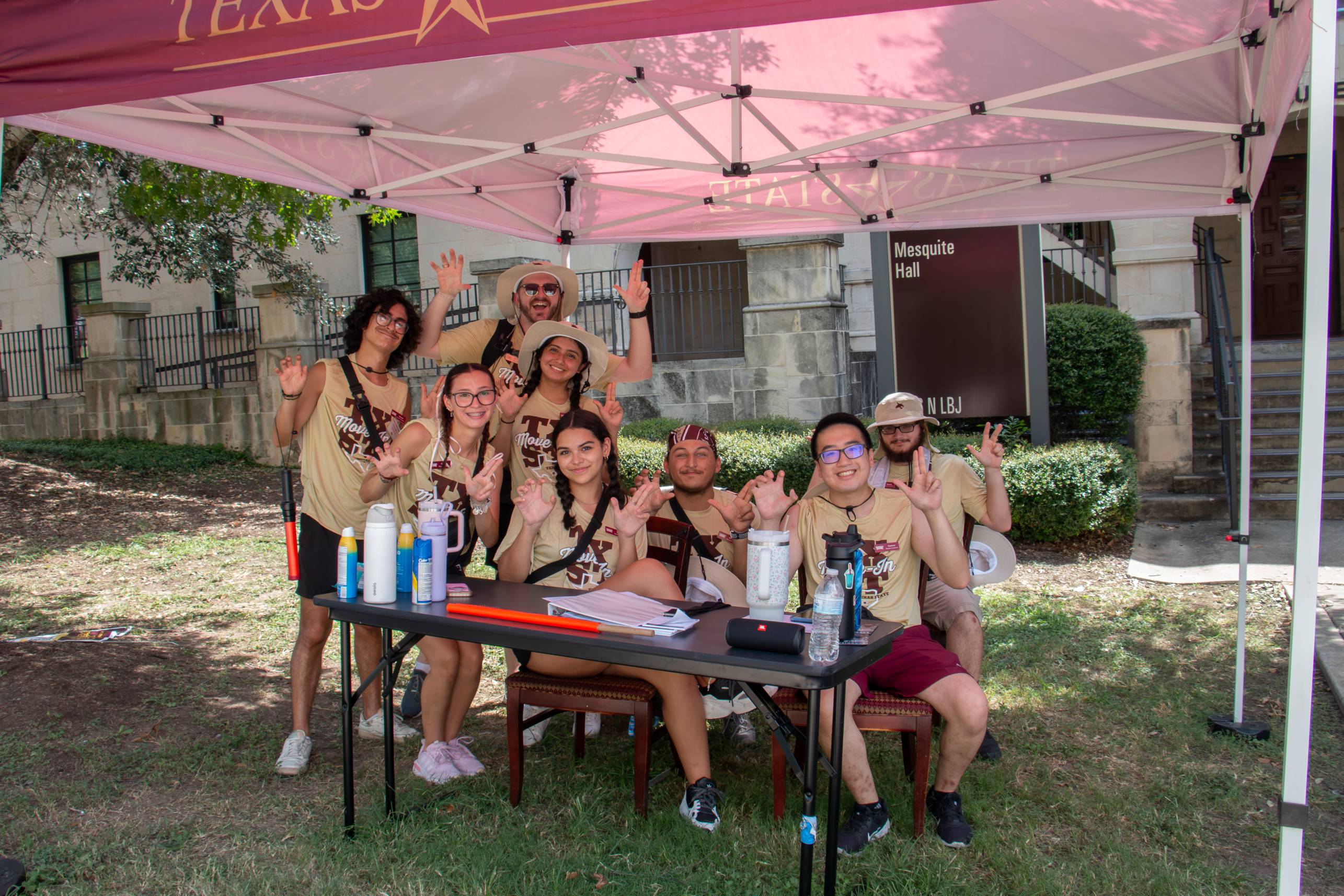 Resident Assistants at Move-In