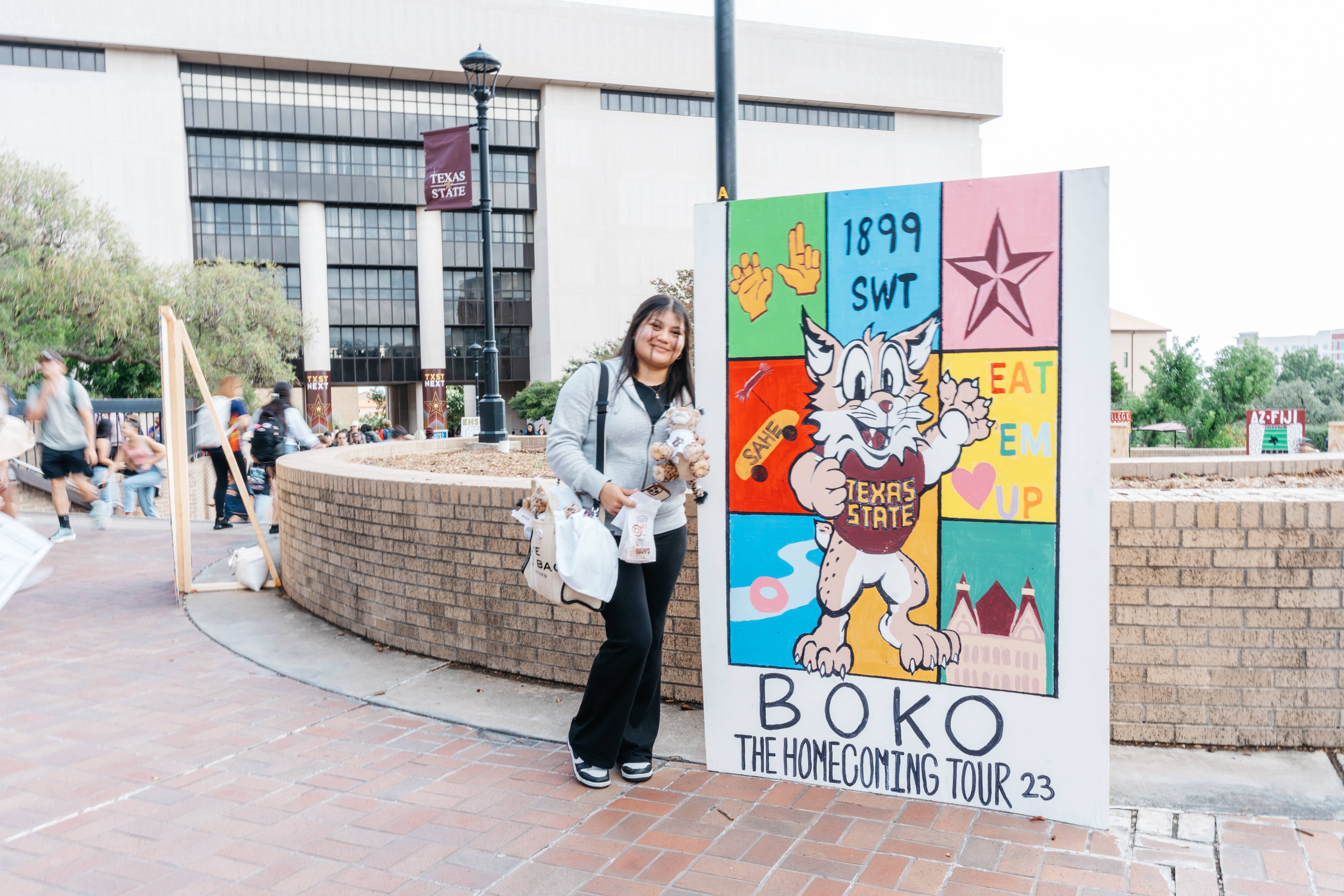 Spirit Board Competitions : Texas State Homecoming : Texas State University