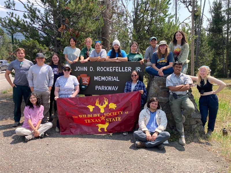 TXST students at Rockefeller Jr Memorial Parkway