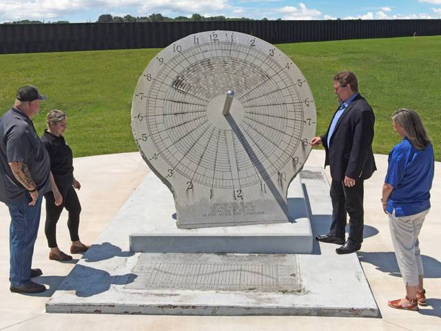 Artwork called Sun Dial by Stephen Lonides