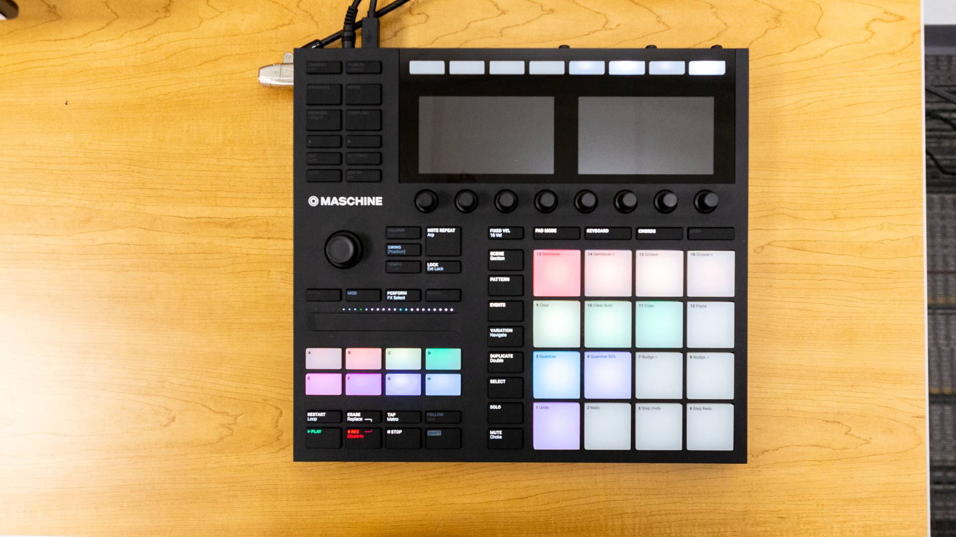 Maschine sound bar