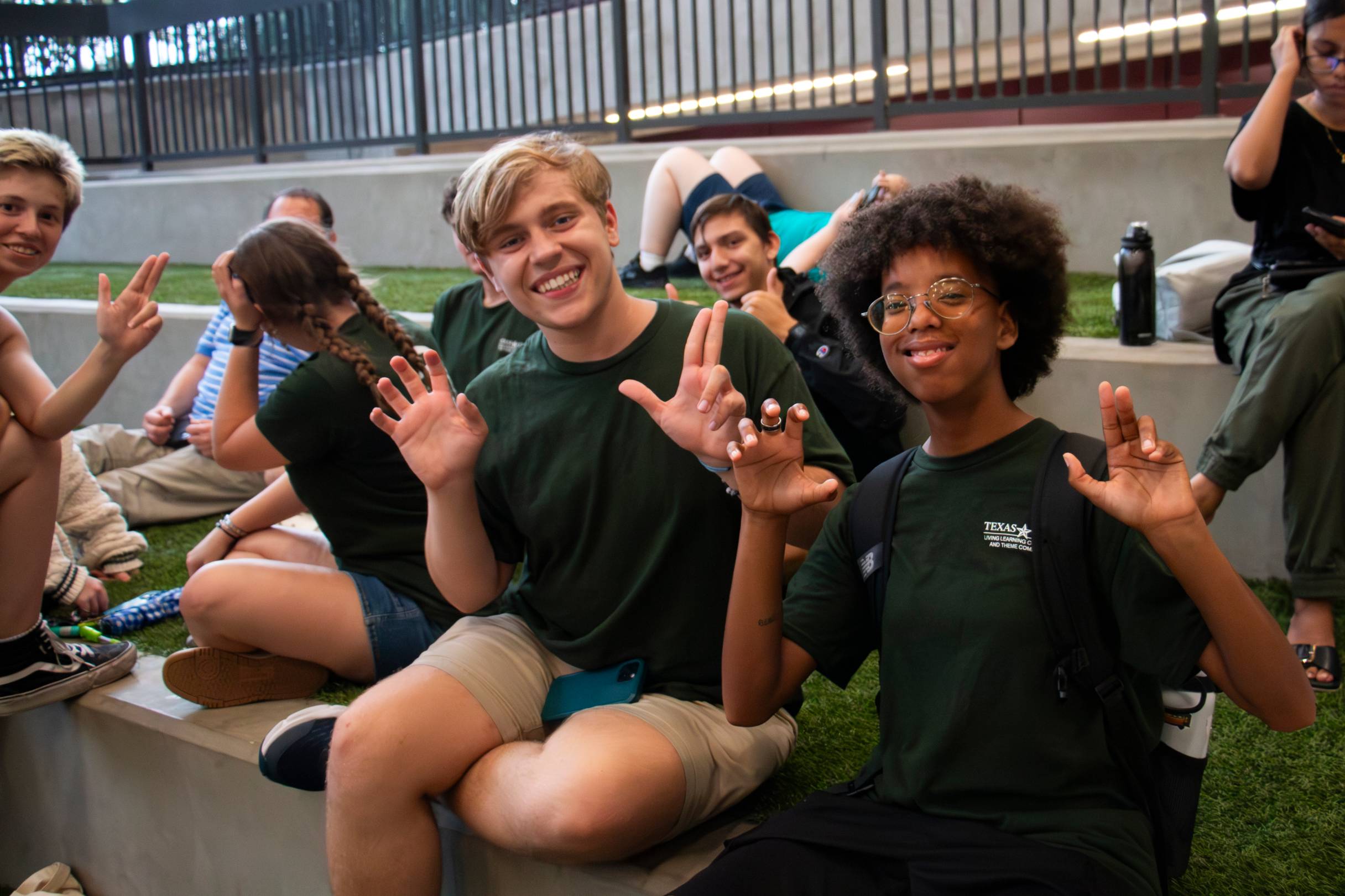 students throwing states up