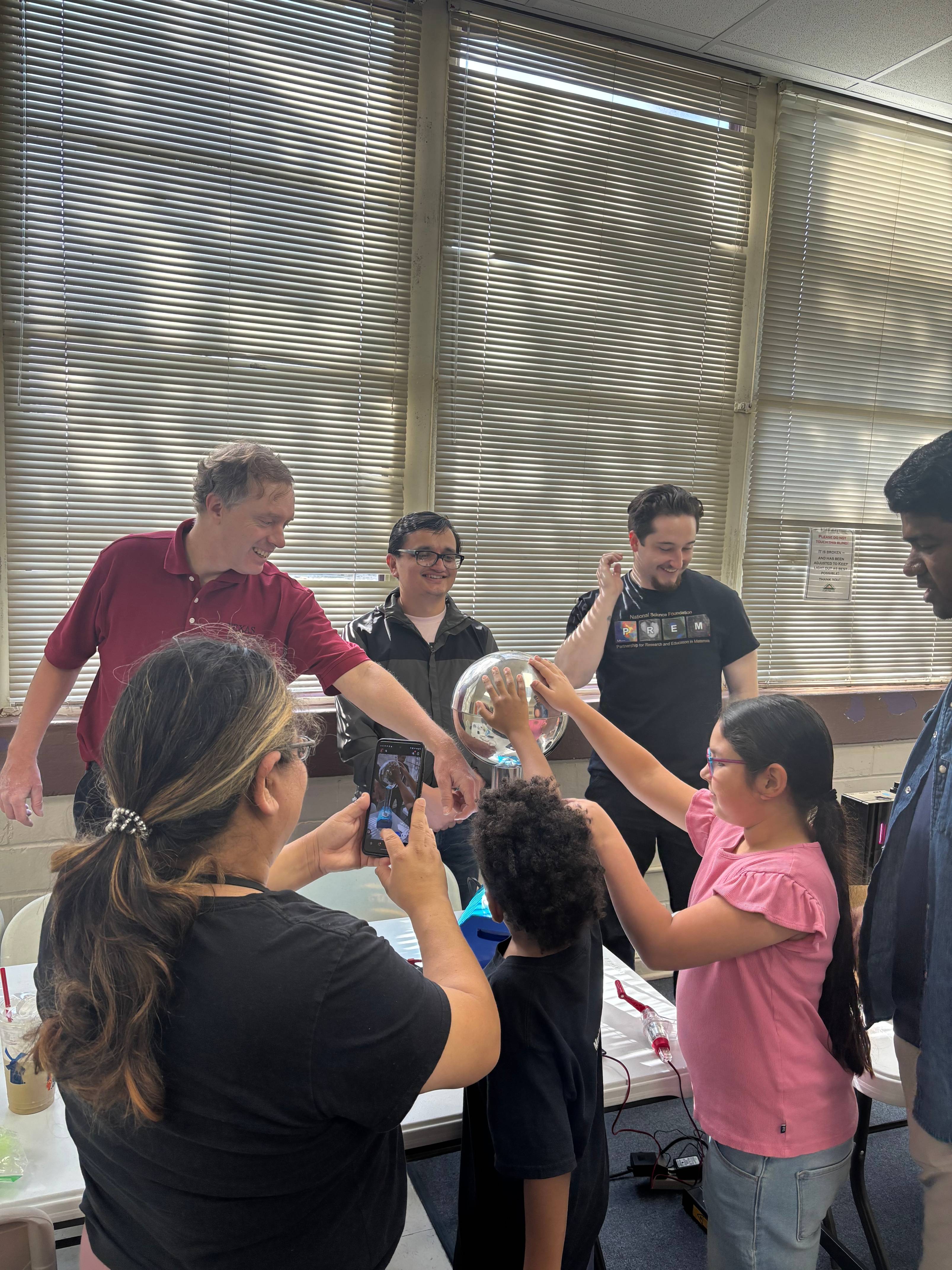 November 16 - PREM Day Outreach at Centro Cultural Hispano de San Marcos