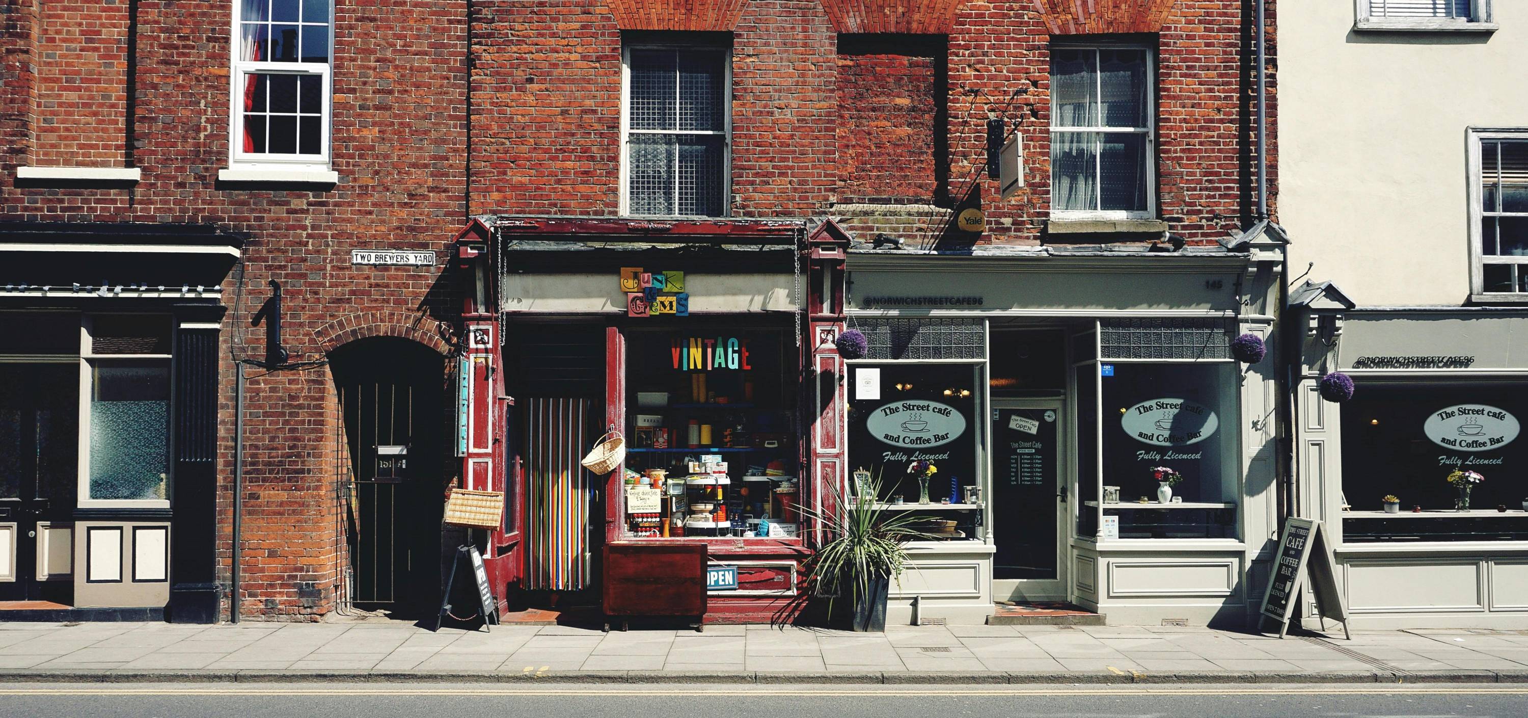 Financials that Landlords Expect to See When Leasing Commercial Space