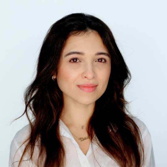 Headshot of Luísa Amato Caye