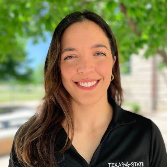 Headshot of Fernanda Guitron Topete