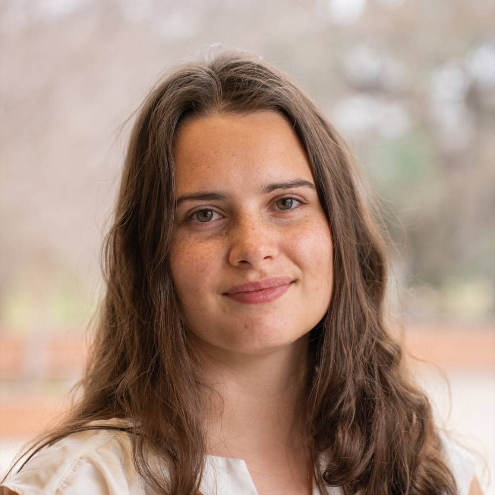 Headshot of Grace Morrell.