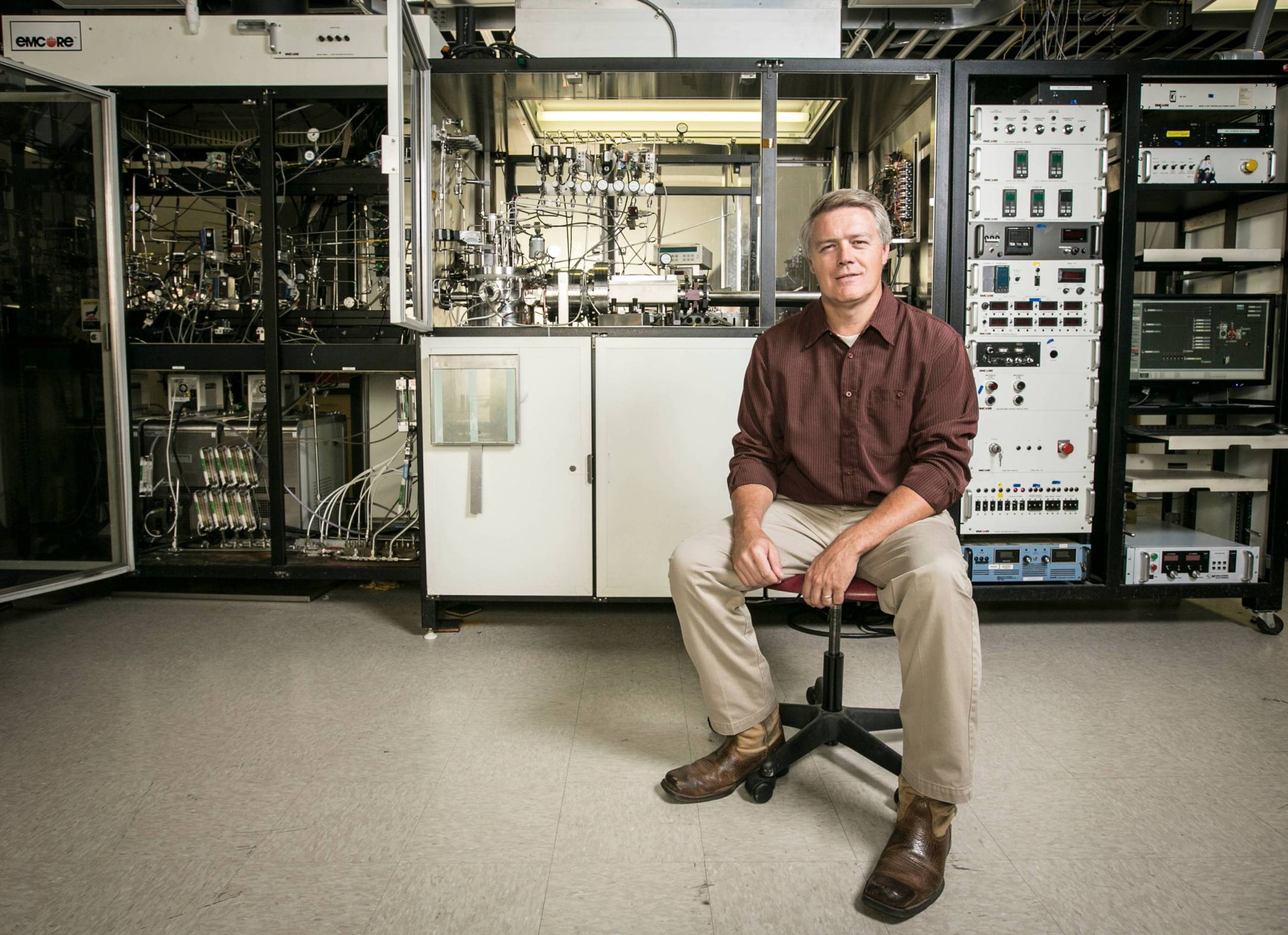 Piner Receives $7.5M NSF Award for Semiconductor Center