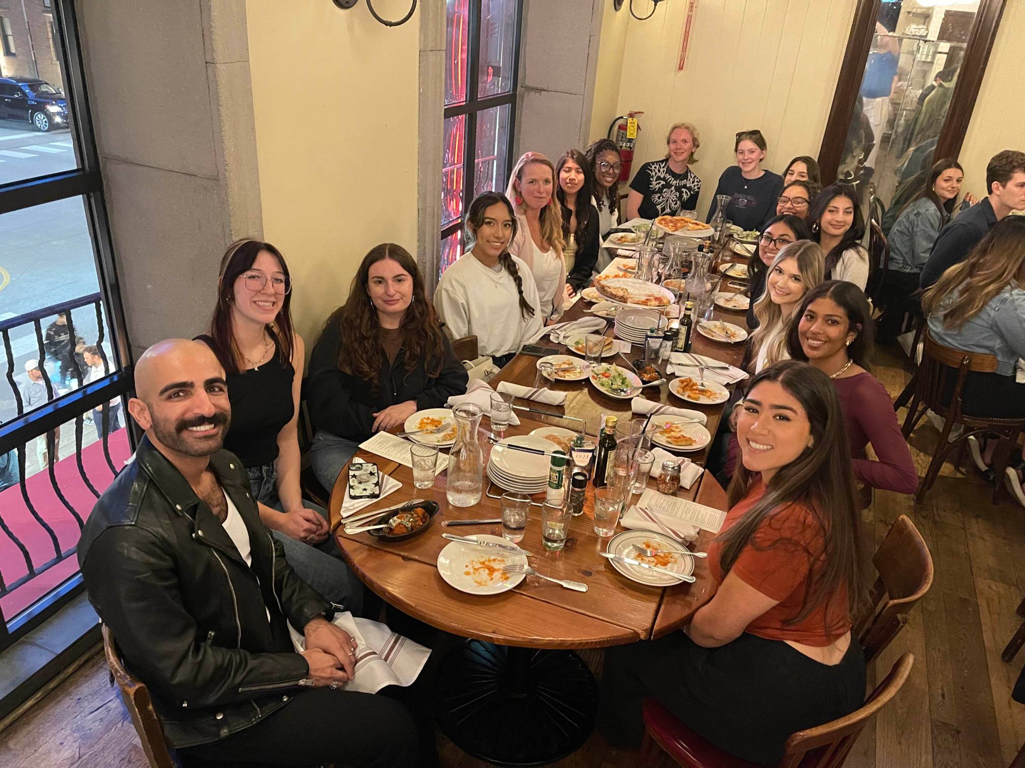 TXST students at dinner in Chicago