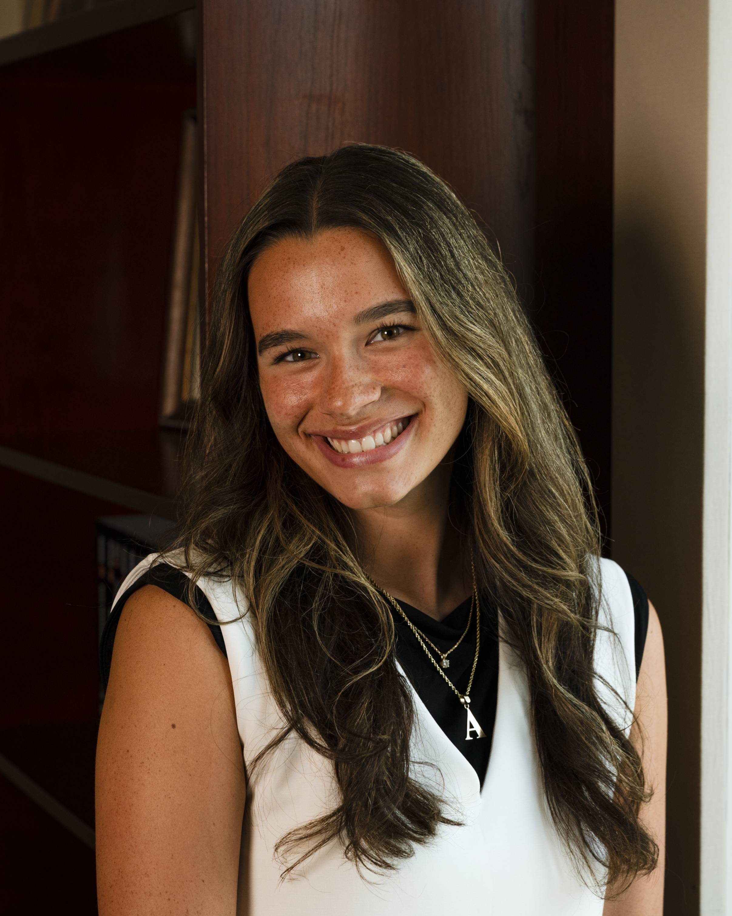 Photo of Alyssa Perez.