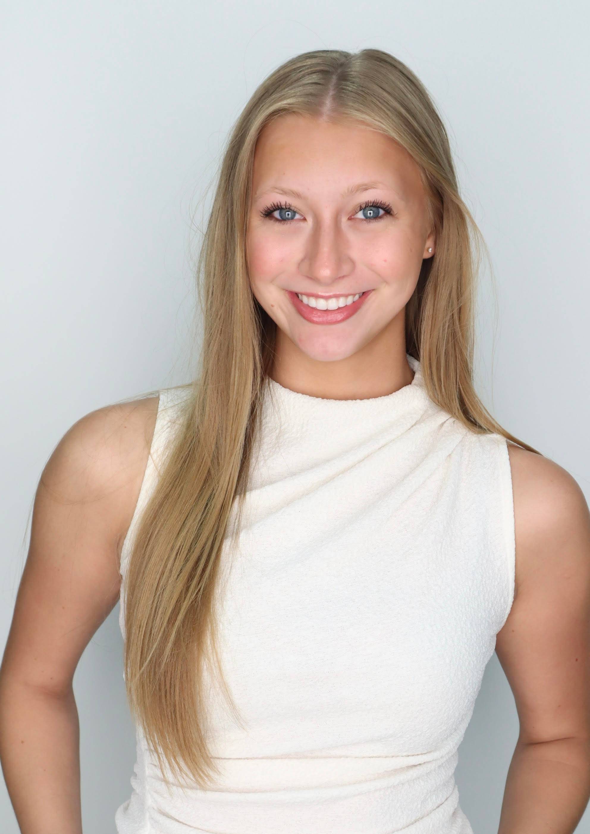 demye bellard headshot