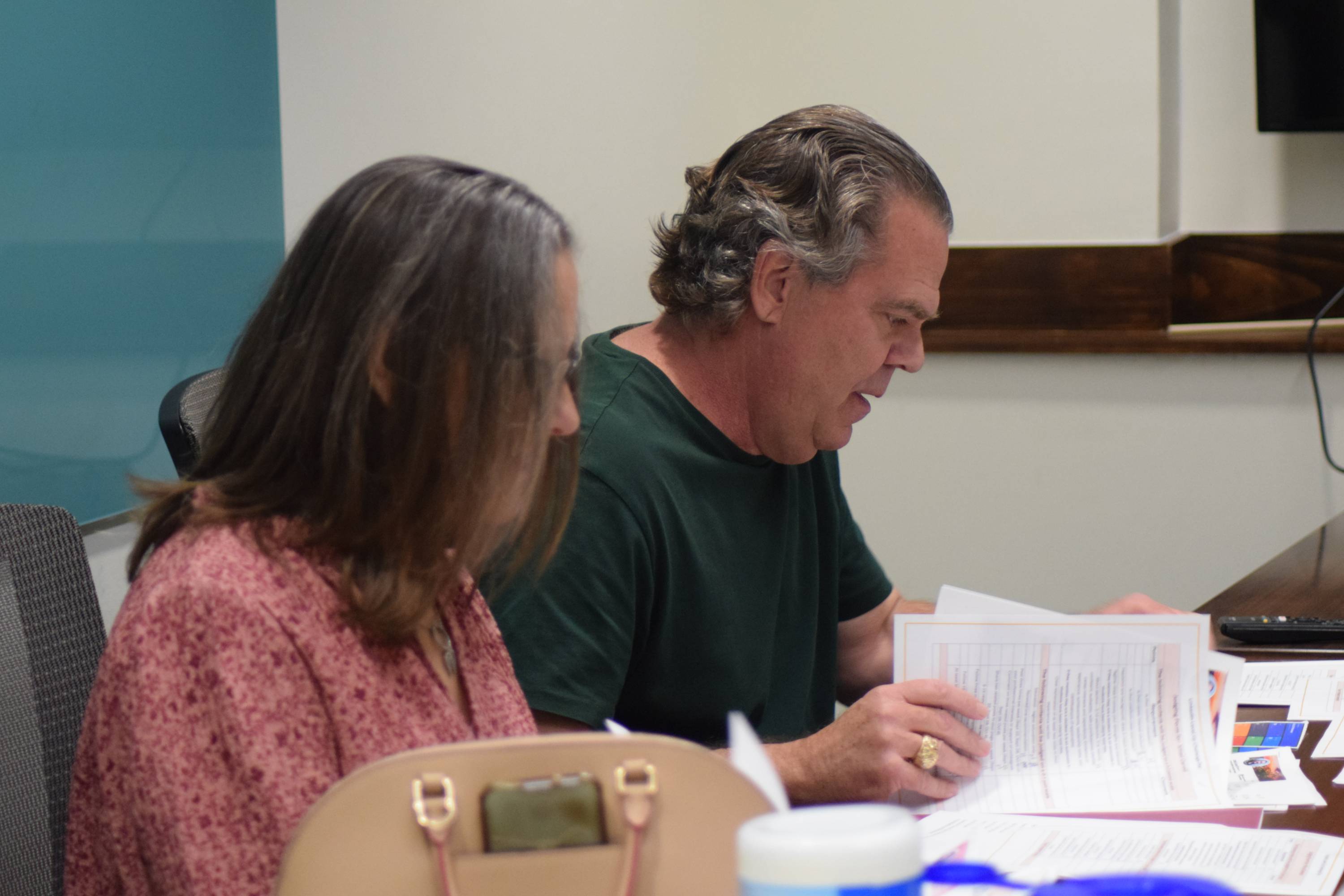 Judges reviewing LinkedIn profiles.
