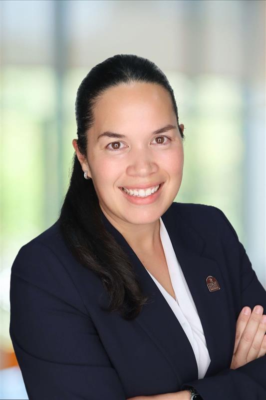 Headshot of Dr. Carolyn Chang.