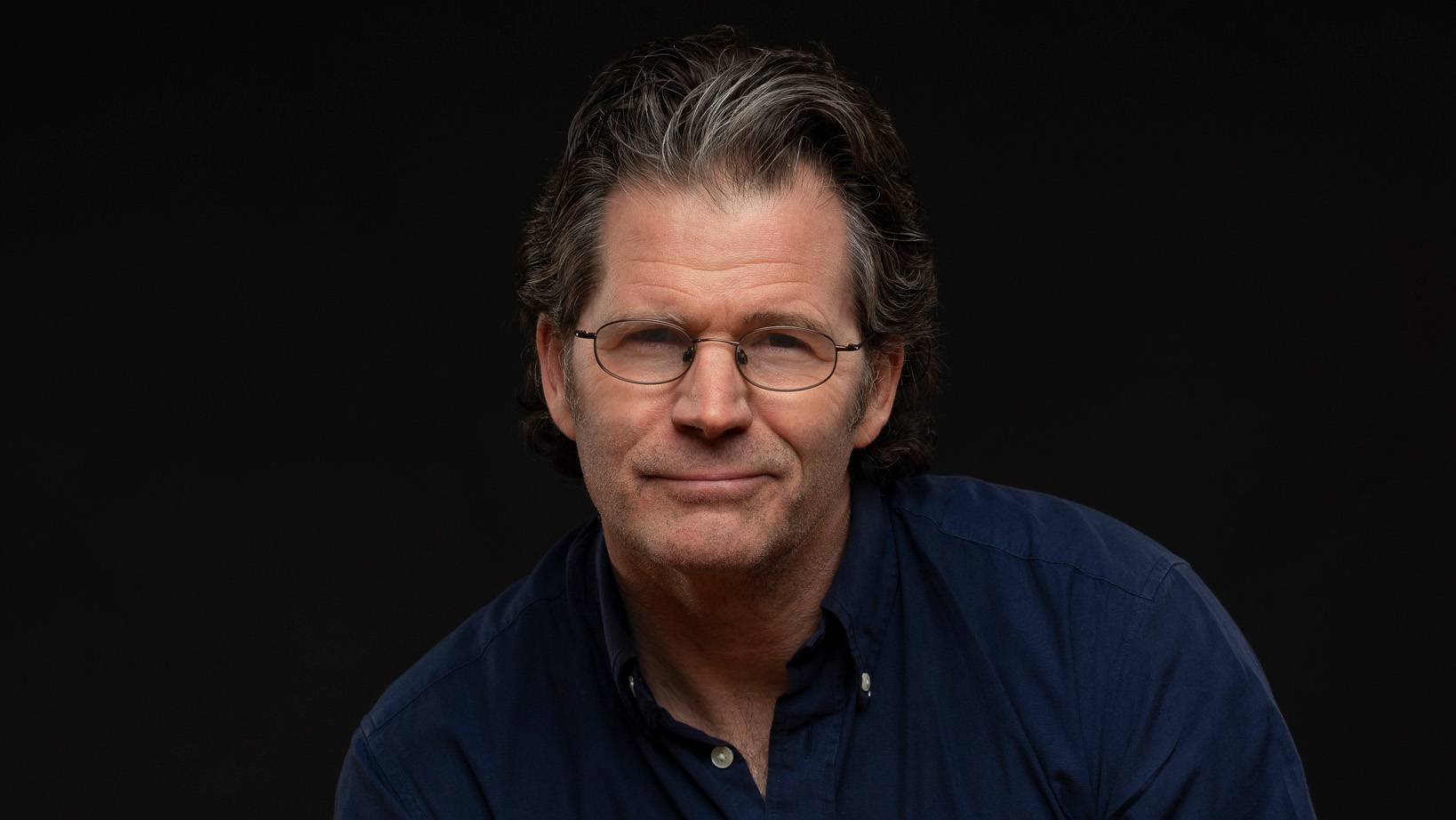 Headshot of Andre Dubus III.