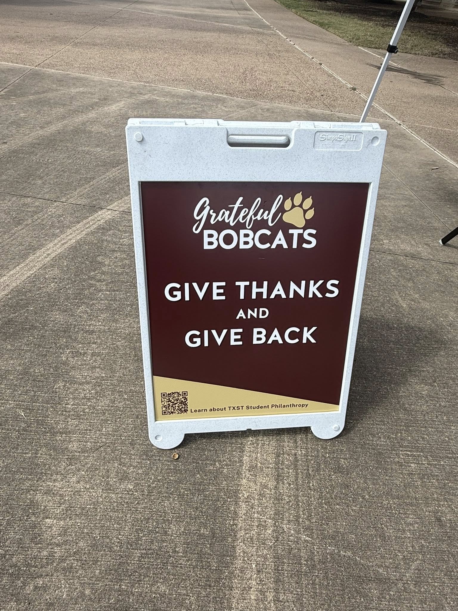 give thanks signage