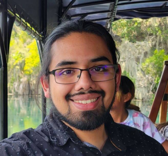 Headshot of Julian Delarosa