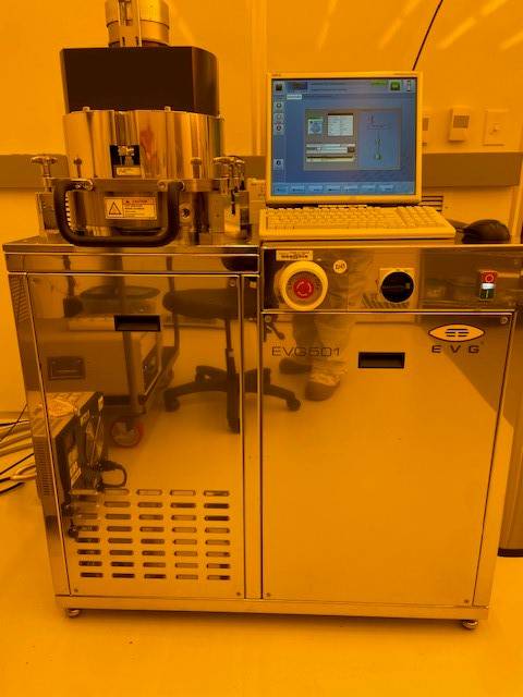 Wafer Bonder