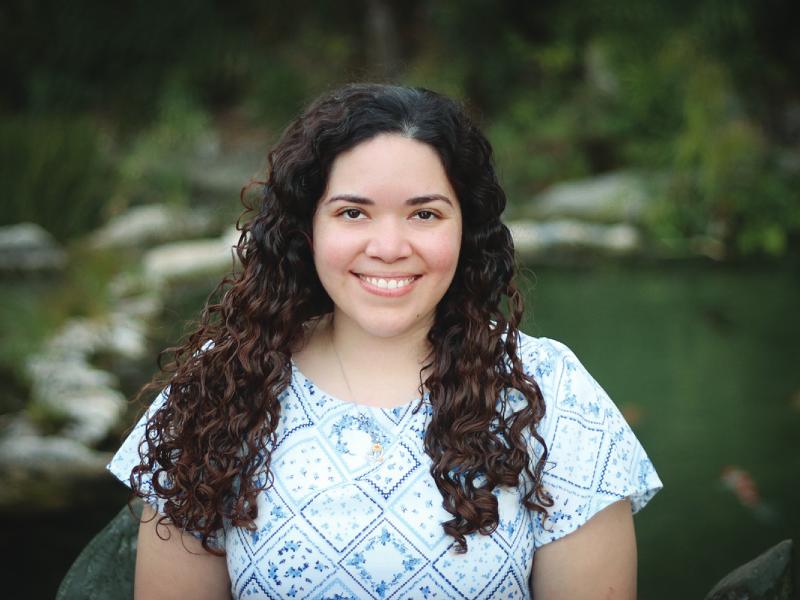 Portrait photo of Katherine Pena