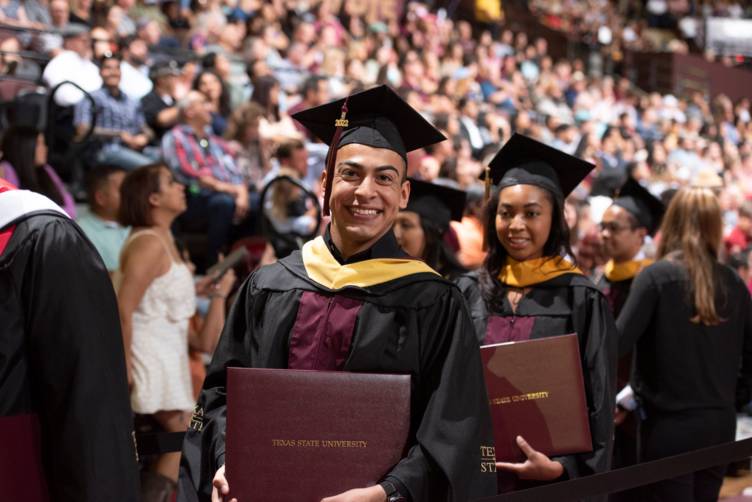 Cap and Gown : Commencement : Texas State University