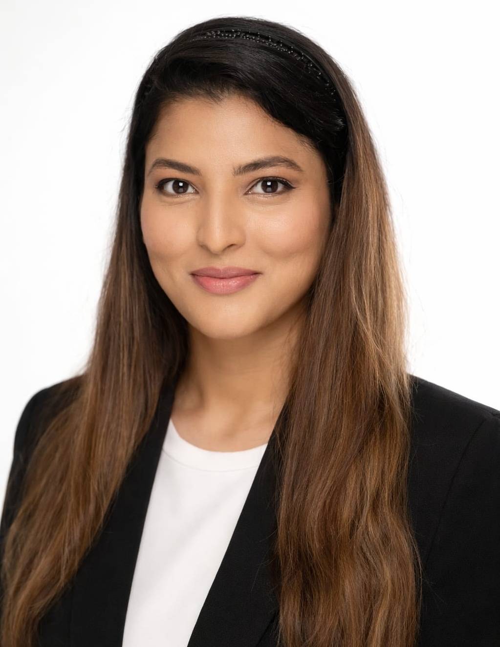 Headshot of Lydia Sumbel