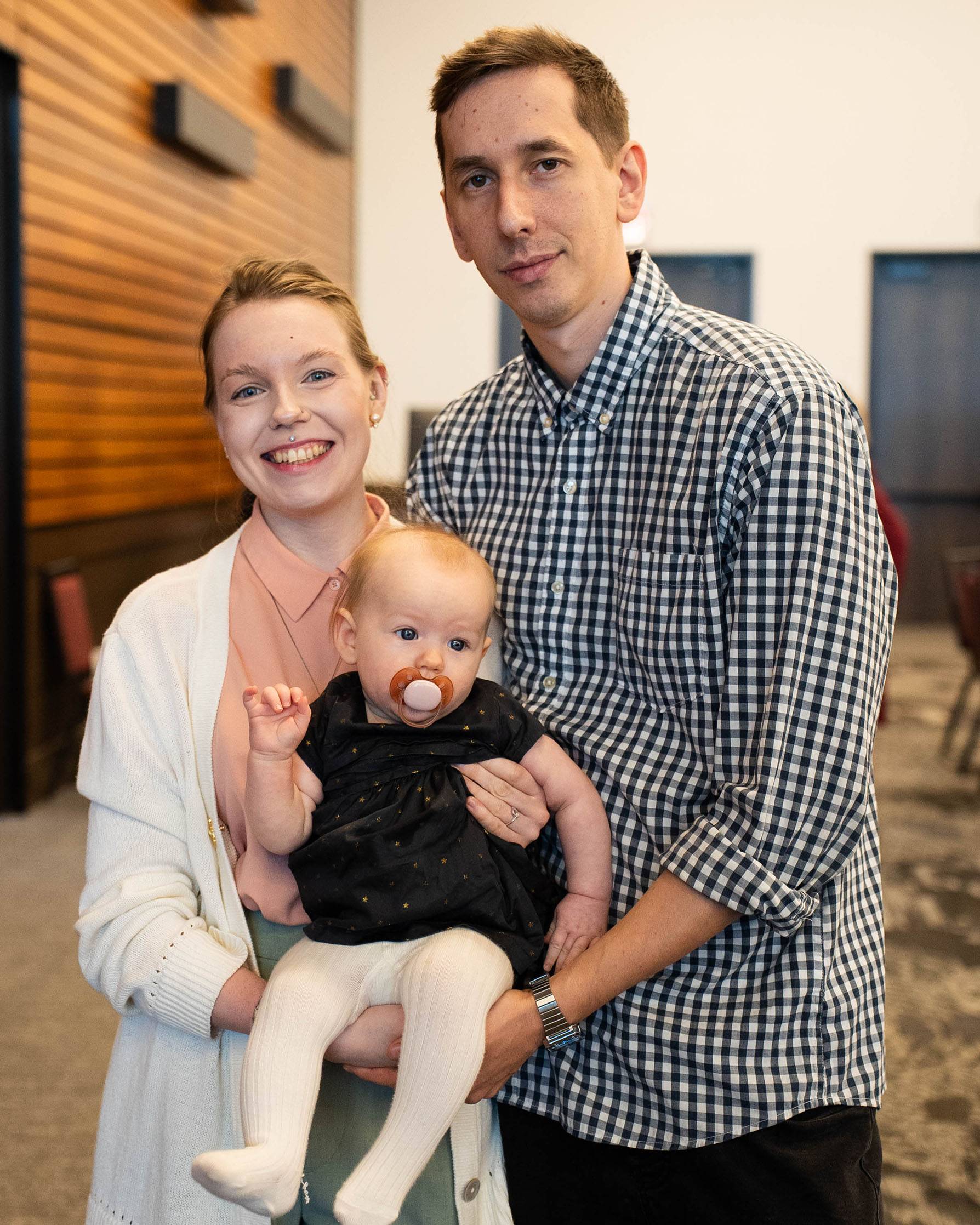 Kalinina photographed with her family at the TXST 3MT University Final competition.