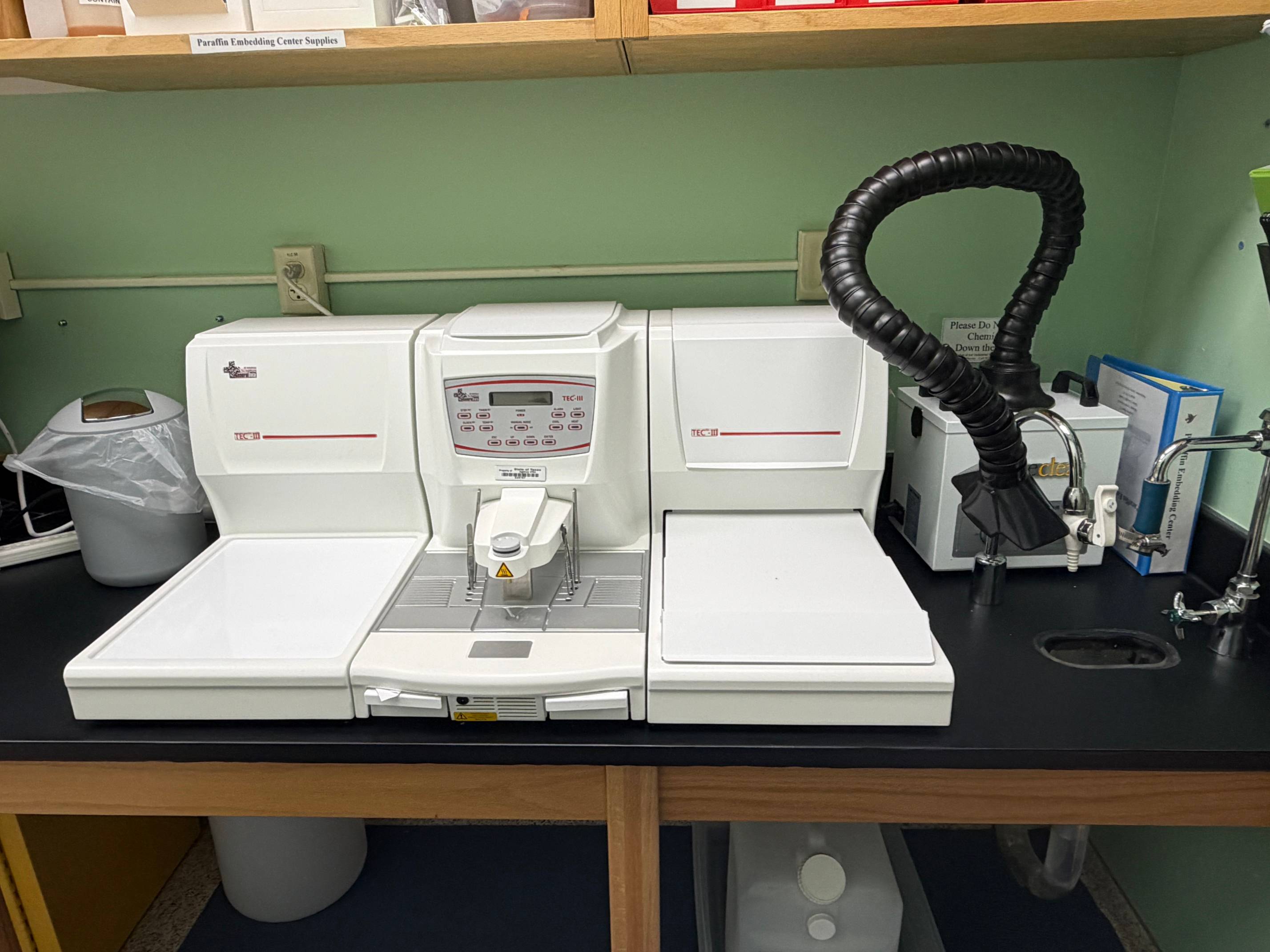  Paraffin Embedding Center