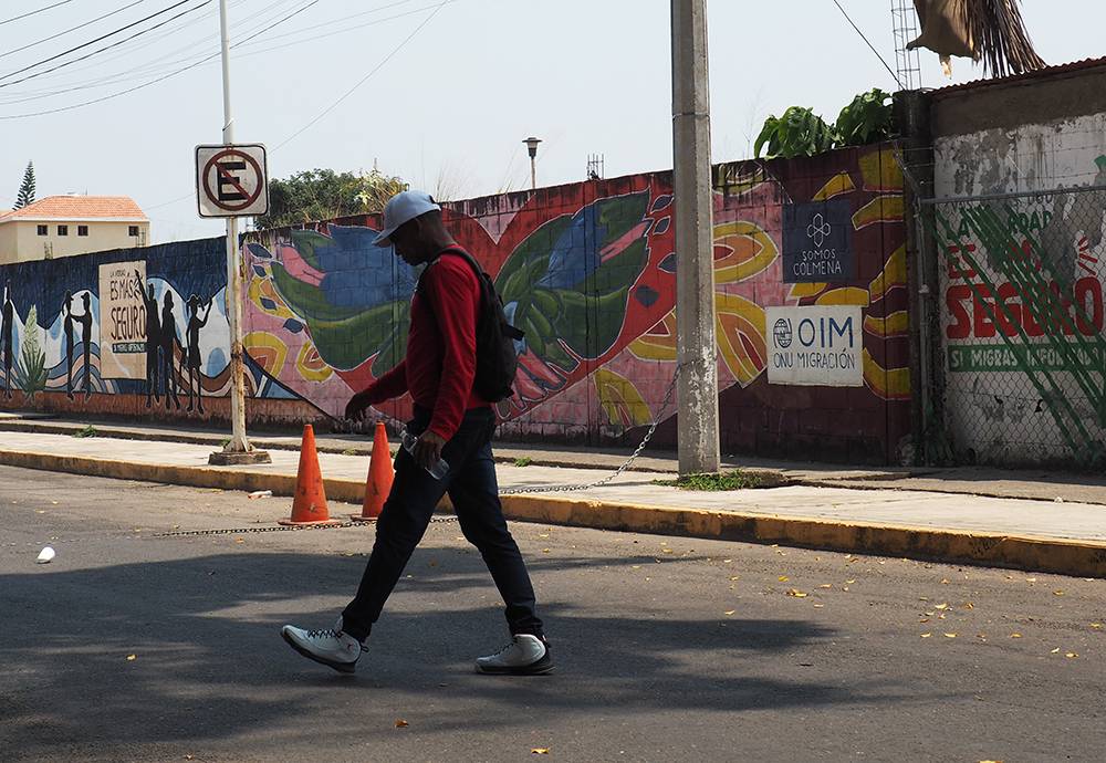 Border Crossing image