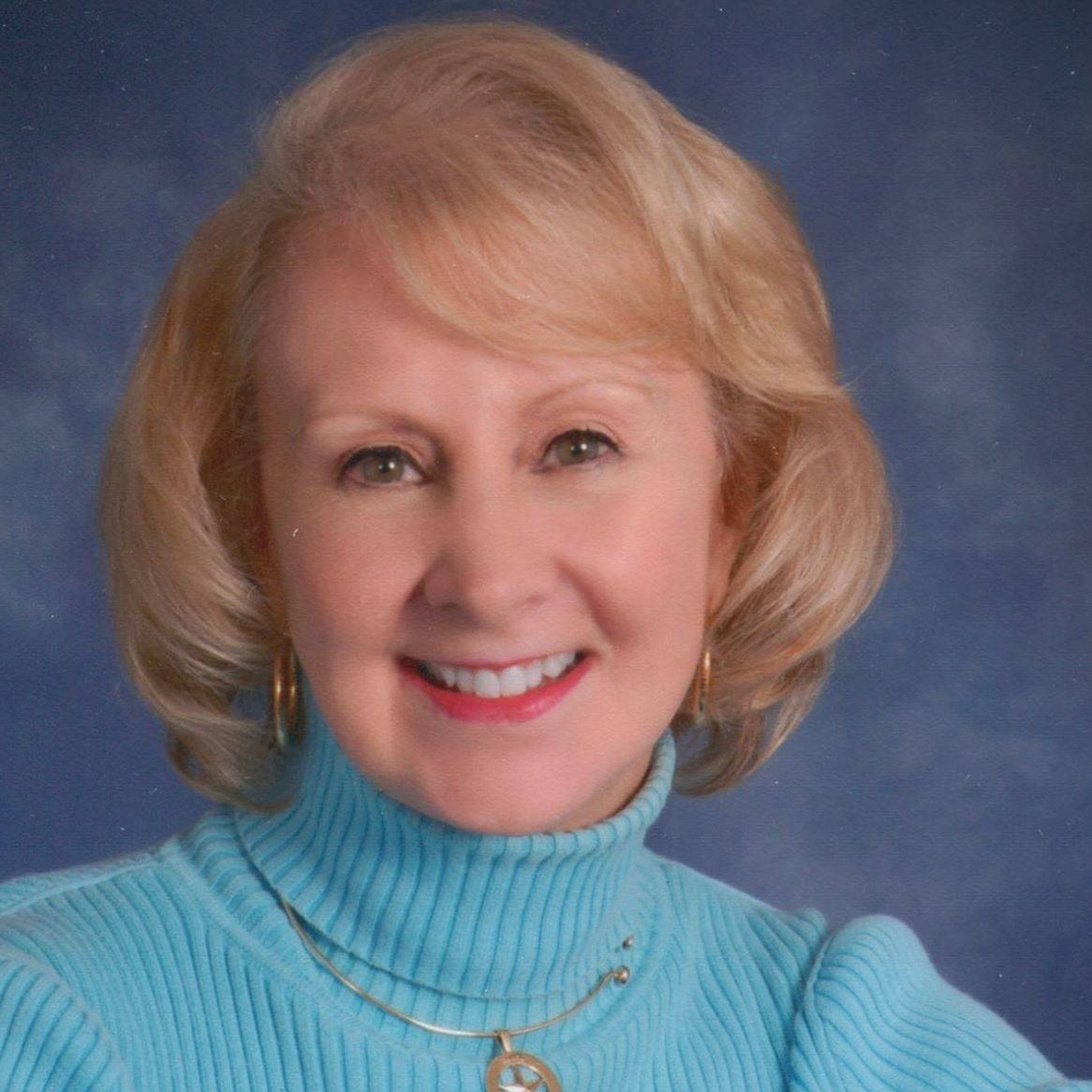 Headshot of Sandra Carey