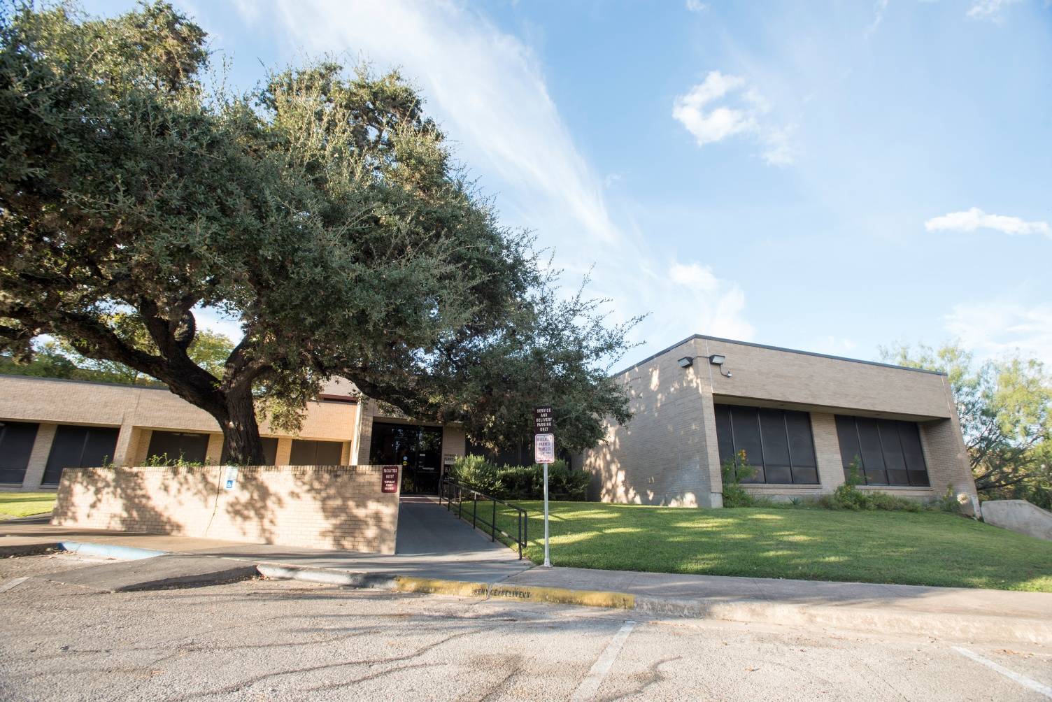 Physical Plant Administration Building