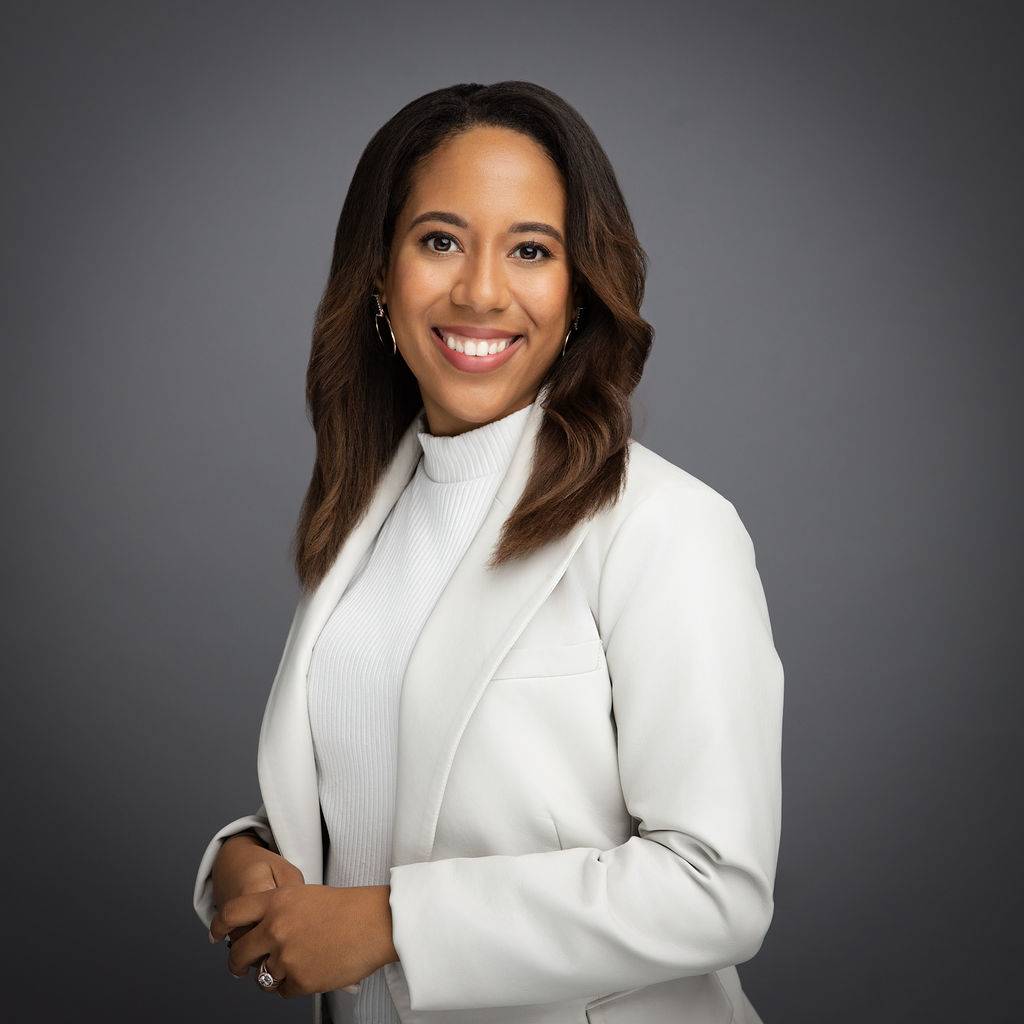 Jasmine Barker headshot