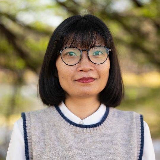 Headshot of Huong Le