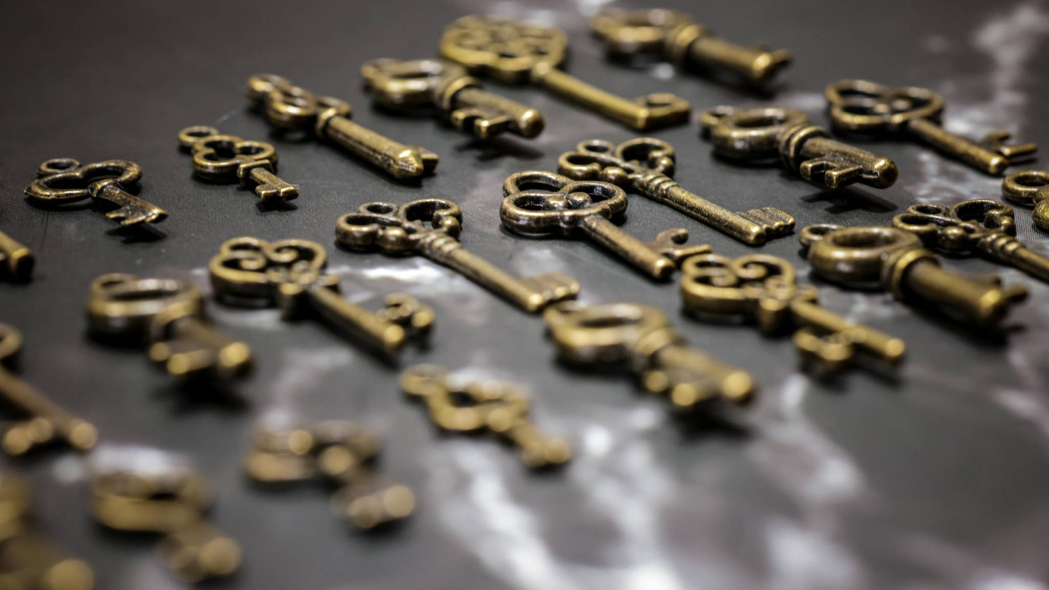 Keys on table
